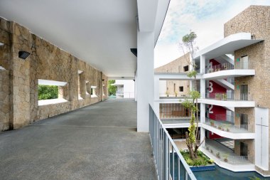 remembrance-meeting-room-4